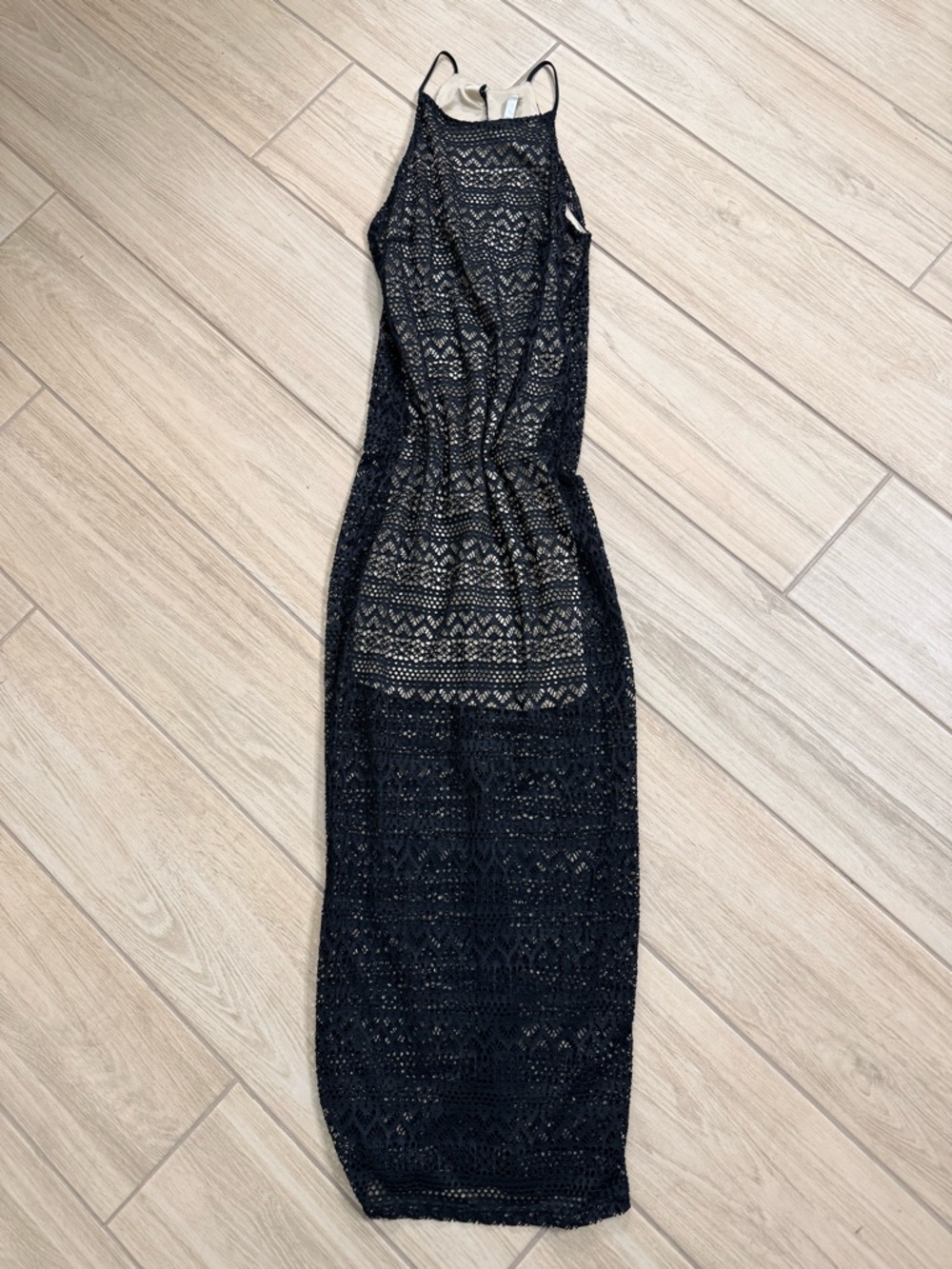 Avec Les Filles Black Lace Halter Maxi Dress – Size Medium